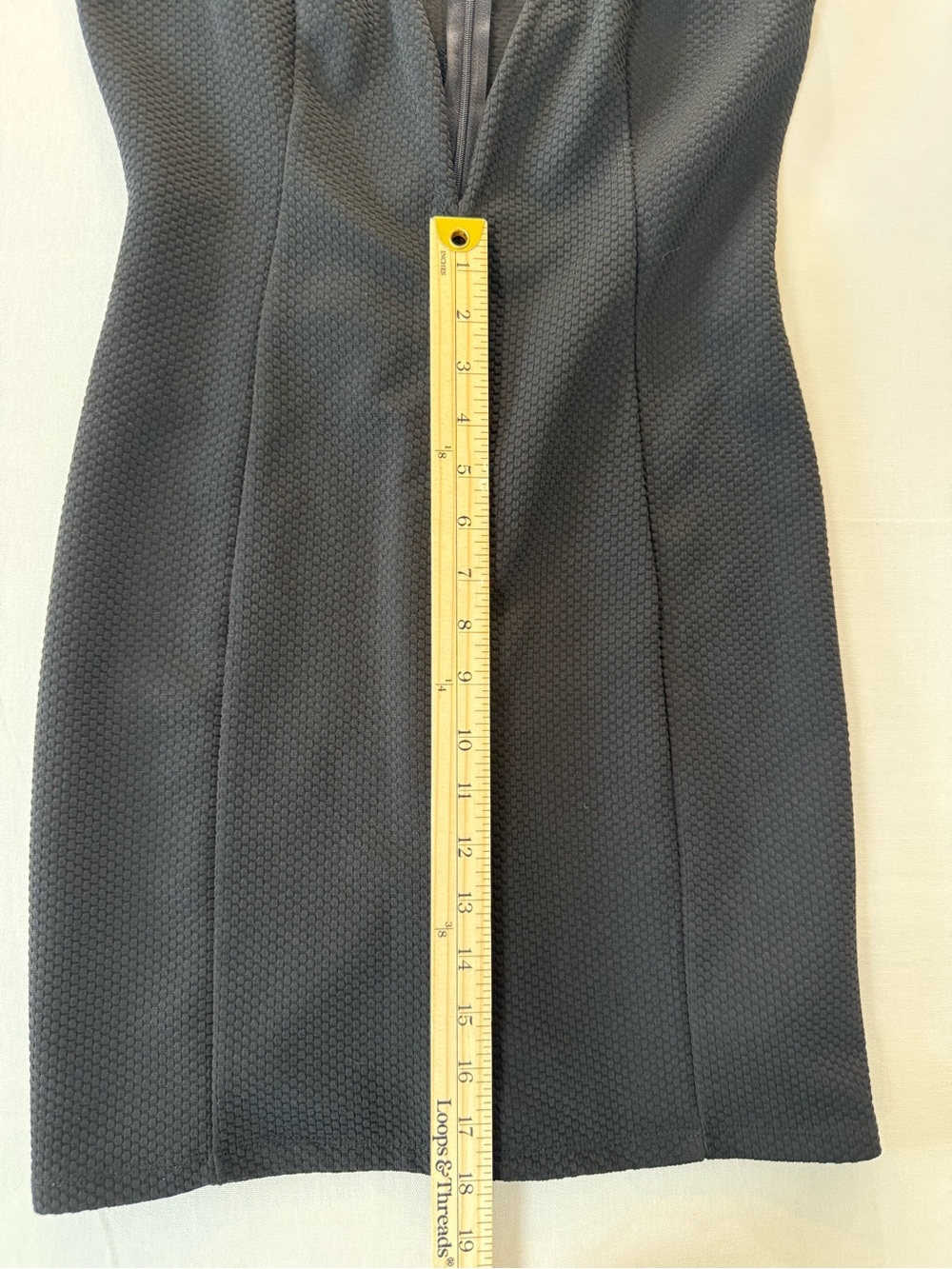 Forever 21 Black Textured Mini Dress - Picture 3 of 7